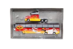 Action 1:64 Scale Hauler – 2002 Looney Tunes Rematch 2001 – 401246 -Trendy Toy Store BM7I0664