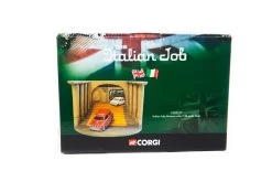 Corgi The Italian Job Diorama With 1:36 Scale Mini – CC82217