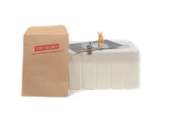 Corgi Classics 007 James Bond Collection – Gold Aston Martin DB5 & Oddjob Figure Set – 04201 -Trendy Toy Store BM7I5262