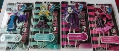 Monster High – Draculaura – Lagoona Blue – Spectra – Abbey Fashion Packs -Trendy Toy Store IMG 1895 1