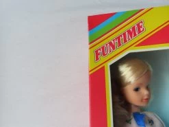 1980’s Pedigree Sindy – Funtime Doll Dress – Small Mark On Dress -Trendy Toy Store IMG 2436