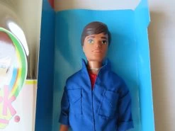 Sindy Friend Mark By Pedigree. There Are Some Marks On His Trousers -Trendy Toy Store IMG 3017