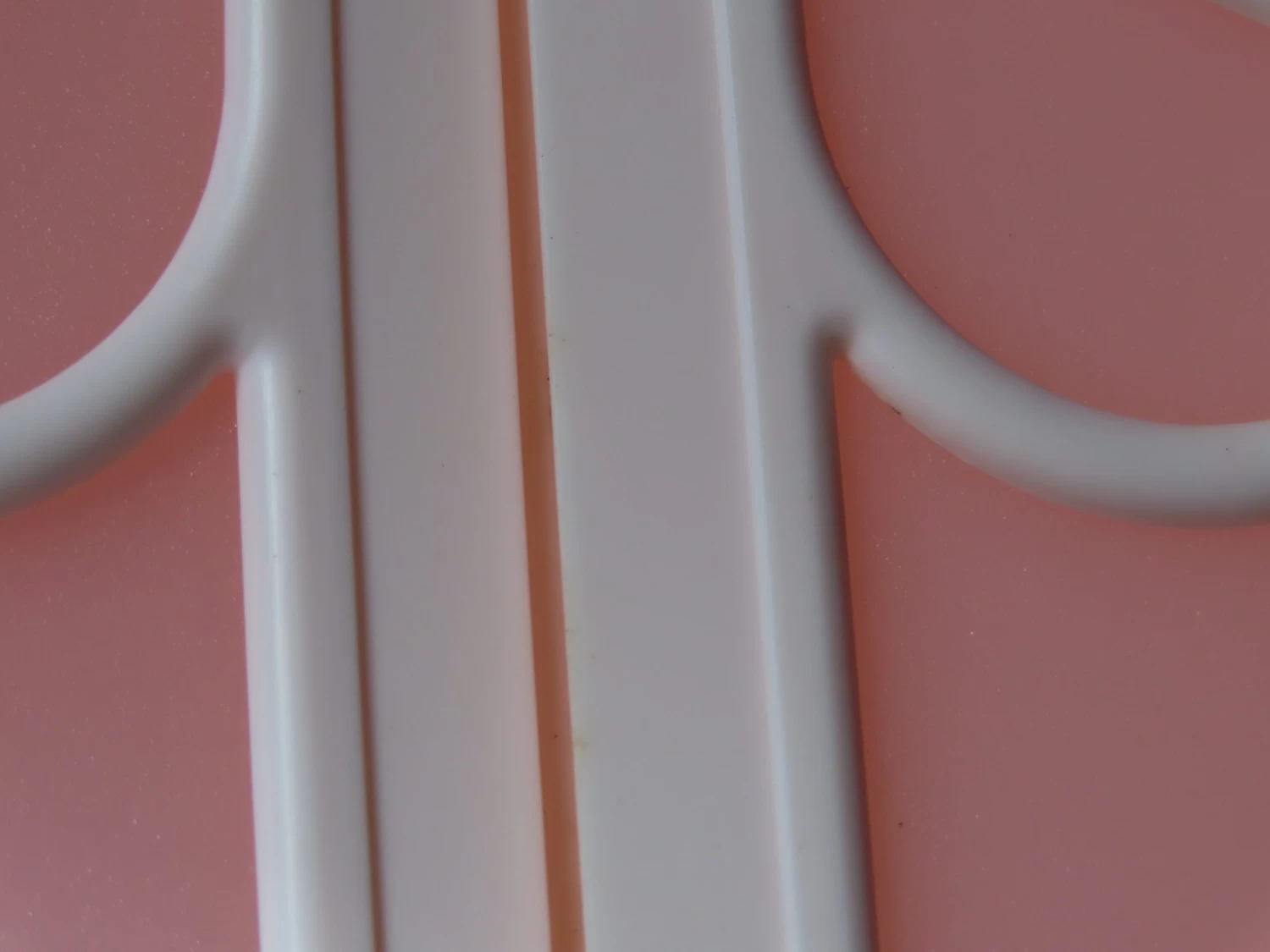 Sindy Furniture – Dolls Wardrobe – Made By Pedigree ( Problem With The Doors ) 8 Sindy Furniture – Dolls Wardrobe – Made By Pedigree ( Problem With The Doors ) - Image 8