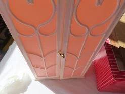 Sindy Furniture – Dolls Wardrobe – Made By Pedigree ( Problem With The Doors ) 19 Sindy Furniture – Dolls Wardrobe – Made By Pedigree ( Problem With The Doors ) -Trendy Toy Store IMG 3028 scaled 1