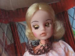 Sindy Vintage Sweet Dreams – Sleep Eyed Doll By Pedigree -Trendy Toy Store IMG 3266