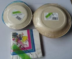 Sindy Vintage 1 X Packet Of Paper Napkins – 4 Packets Of 7″ Paper Plates – 4 Packets Of 9″ Paper Plates -Trendy Toy Store IMG 7014 scaled 1