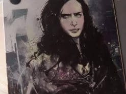 Diamond Select Toys Marvel Netflix Def Gallery Jessica Jones -Trendy Toy Store IMG 7463 scaled 1