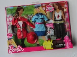 Barbie – I Can Be – Fire Fighters Fashion Set – Asst V3110 – V3111