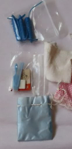 Sindy Vintage Vintage Sleepy Time Vintage Fashion – Used In Good Condition -Trendy Toy Store IMG 9157