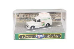 Corgi Classics – Morris 1000 Van – 7UP – D957