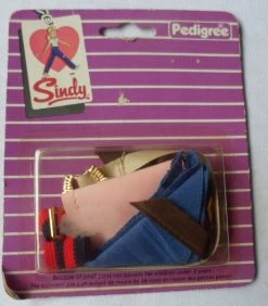 Sindy Rare Accessories Pack – Scarf And Belt By Pedigree
