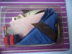 Sindy Rare Accessories Pack – Scarf And Belt By Pedigree -Trendy Toy Store SAM 0487