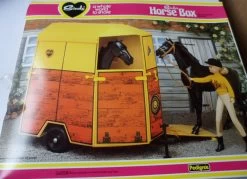 Sindy Horse Box By Pedigree