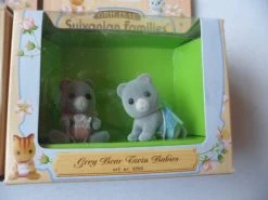 Sylvanian Families – Grey Bear Twins X2 Packs -3203 -Trendy Toy Store SAM 2413