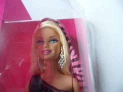 Barbie Designable Hair Extensions With Blonde Doll -Trendy Toy Store SAM 6035