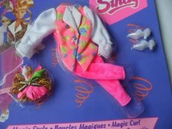 Sindy Magic Curl – Magic Style Collection Fashion – B – By Hasbro In 1994 -Trendy Toy Store SAM 9883 1