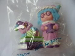 Strawberry Shortcake Vintage Miniatures – Plum Puddin Reading To Elderberry Owl X5 -Trendy Toy Store zowl 1